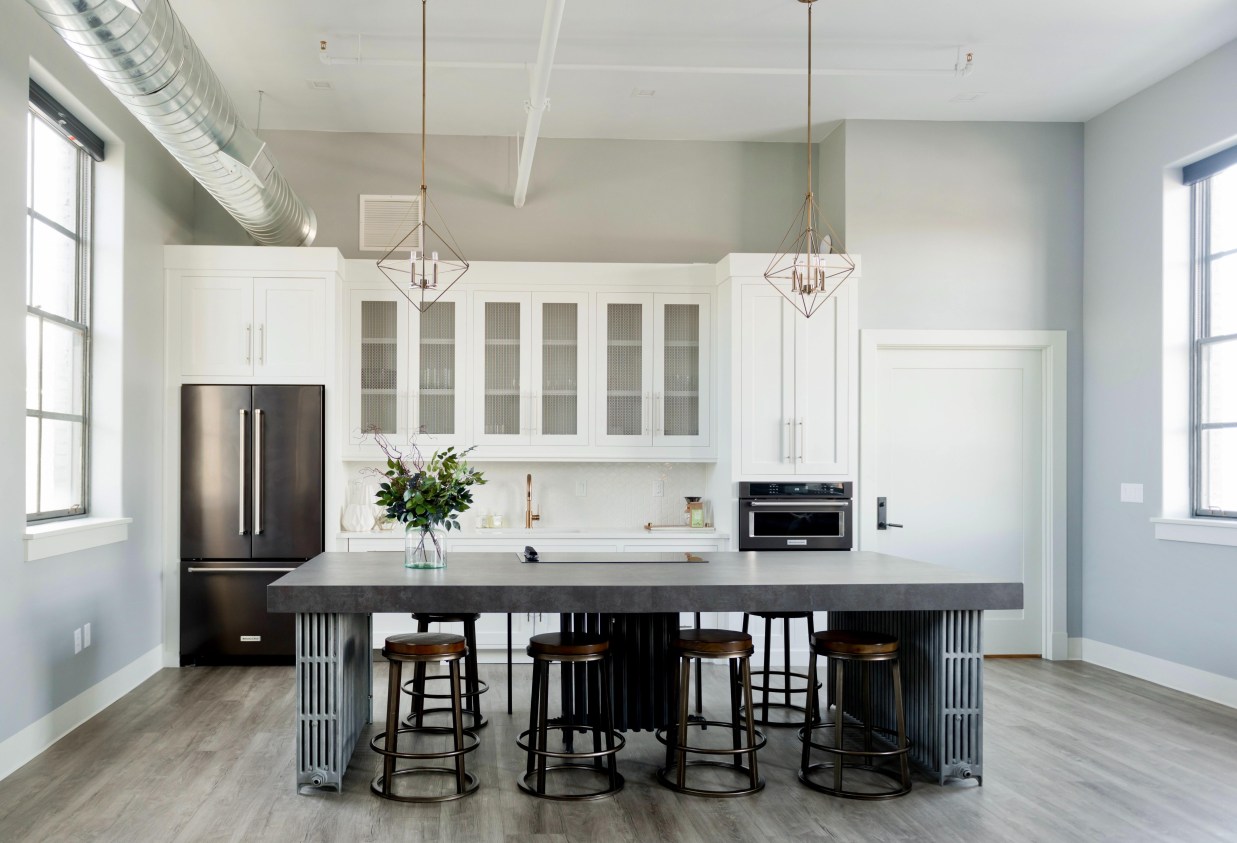 aw-creative-PCDlE94JjcI-unsplash